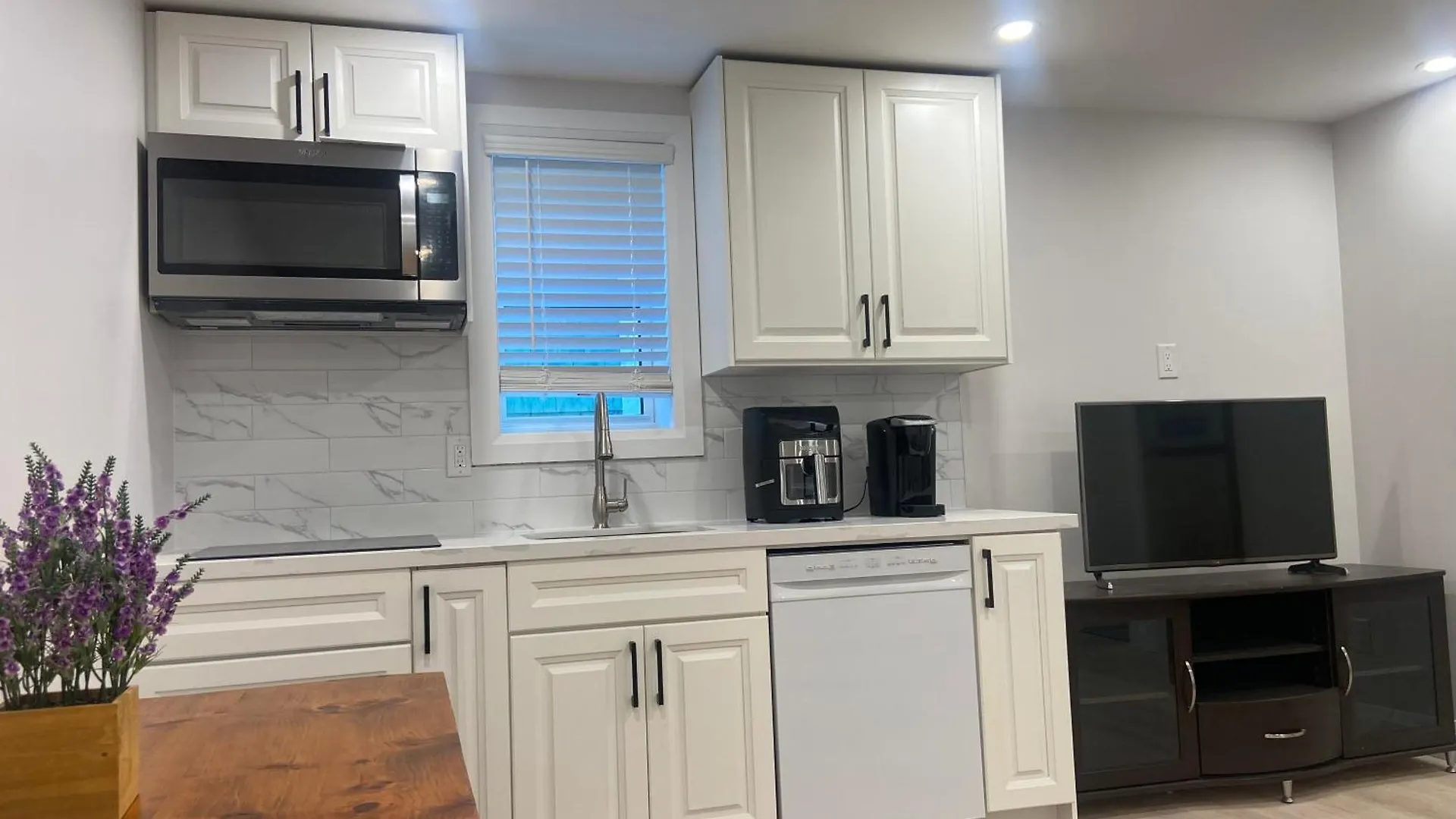 Luxury Two Bedrooms Suite Niagara Falls